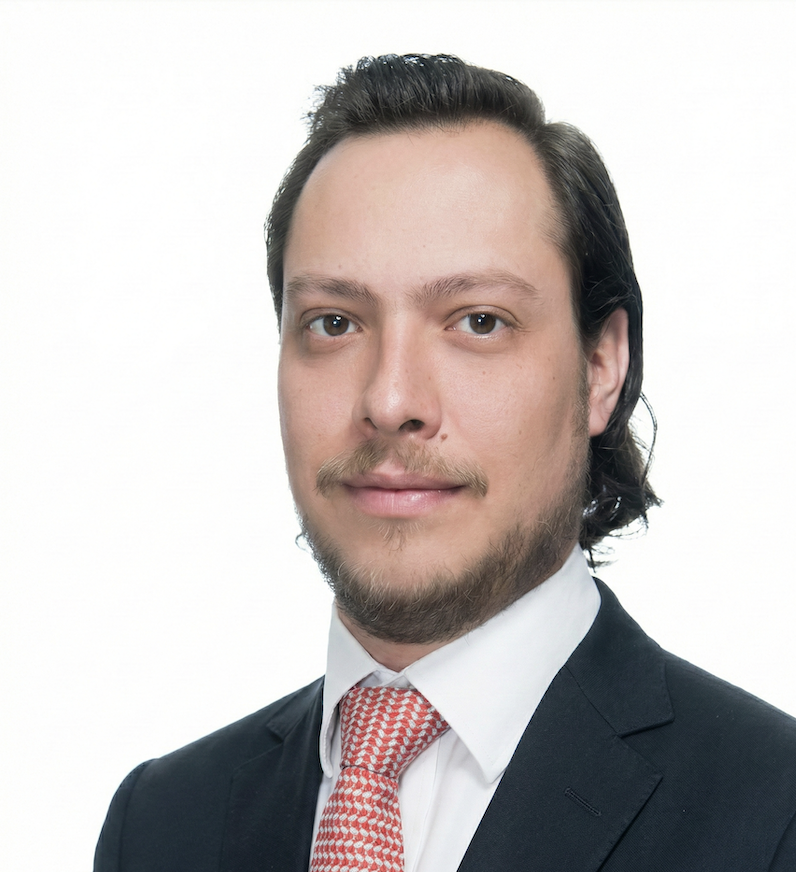 Lic. Juan Ramón Hernáiz
